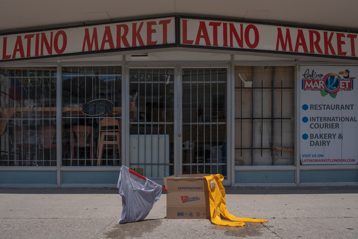 Anahí González, Exportaciones from the series Vecino(s)